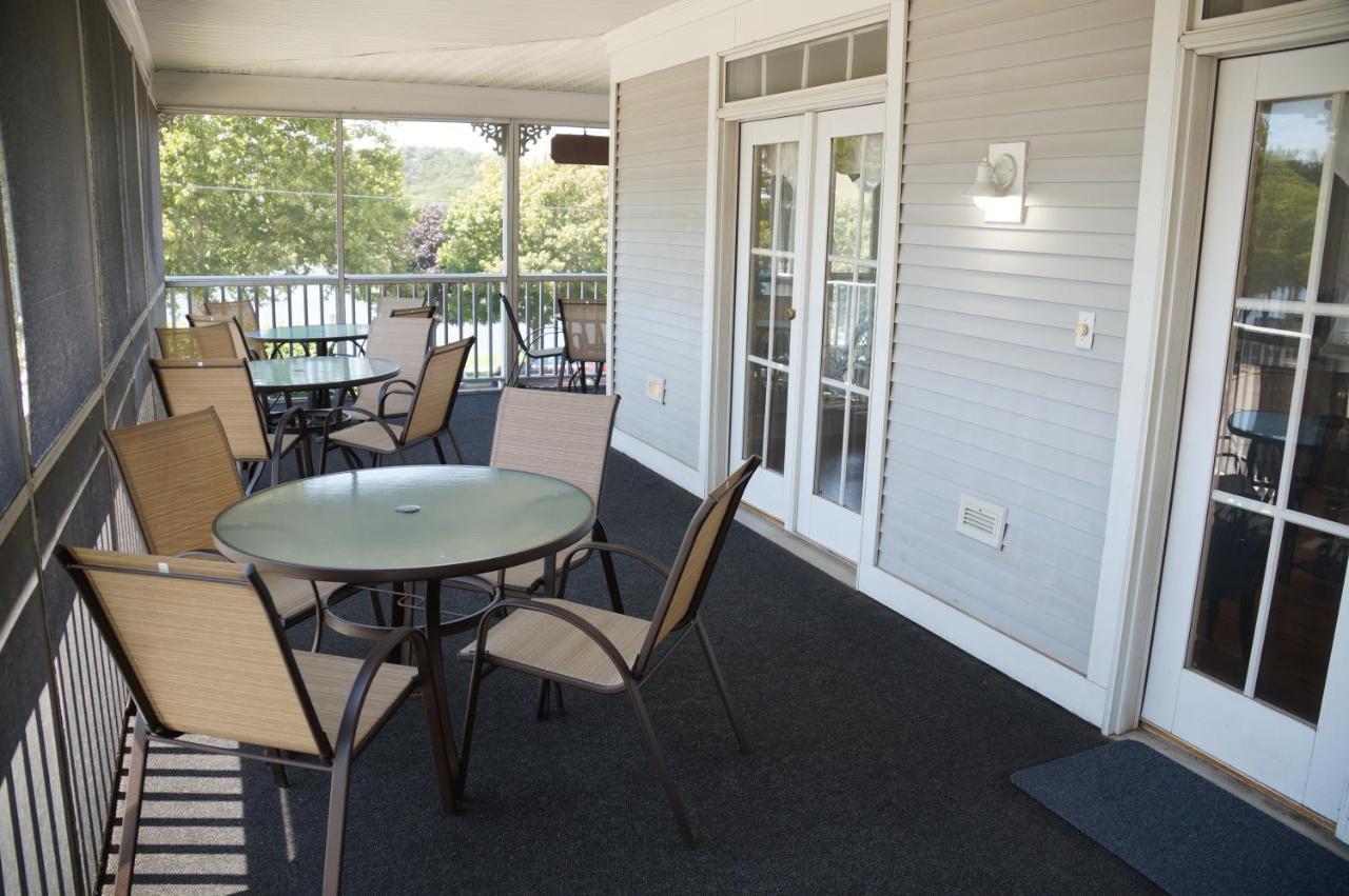 Harbor House Inn Grand Haven Exterior foto