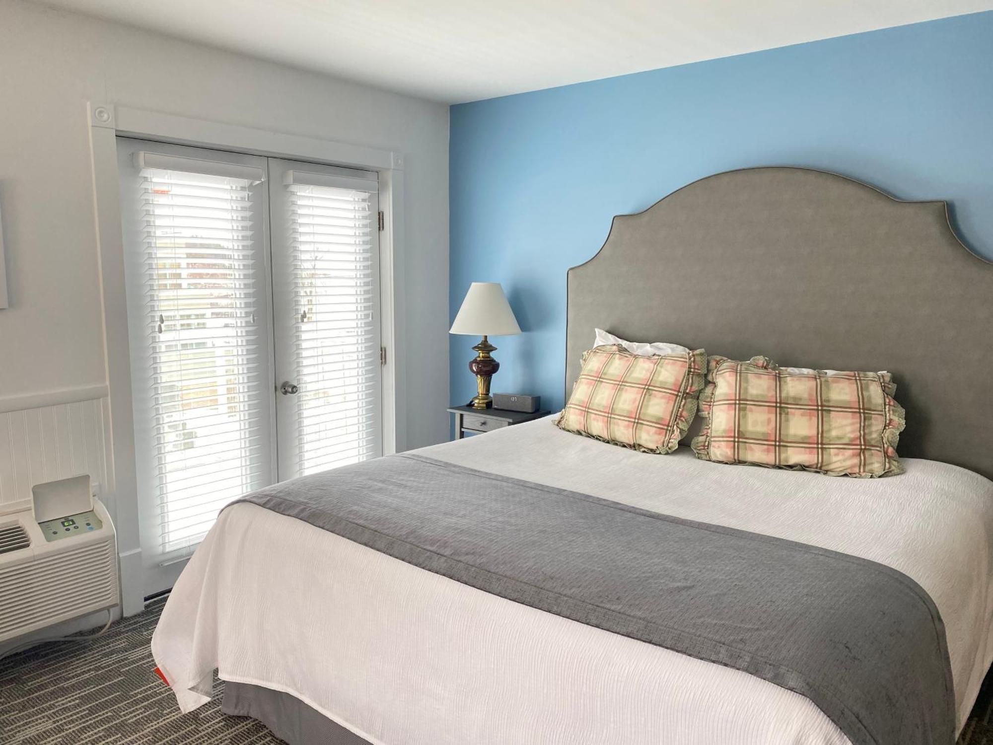 Harbor House Inn Grand Haven Habitación foto
