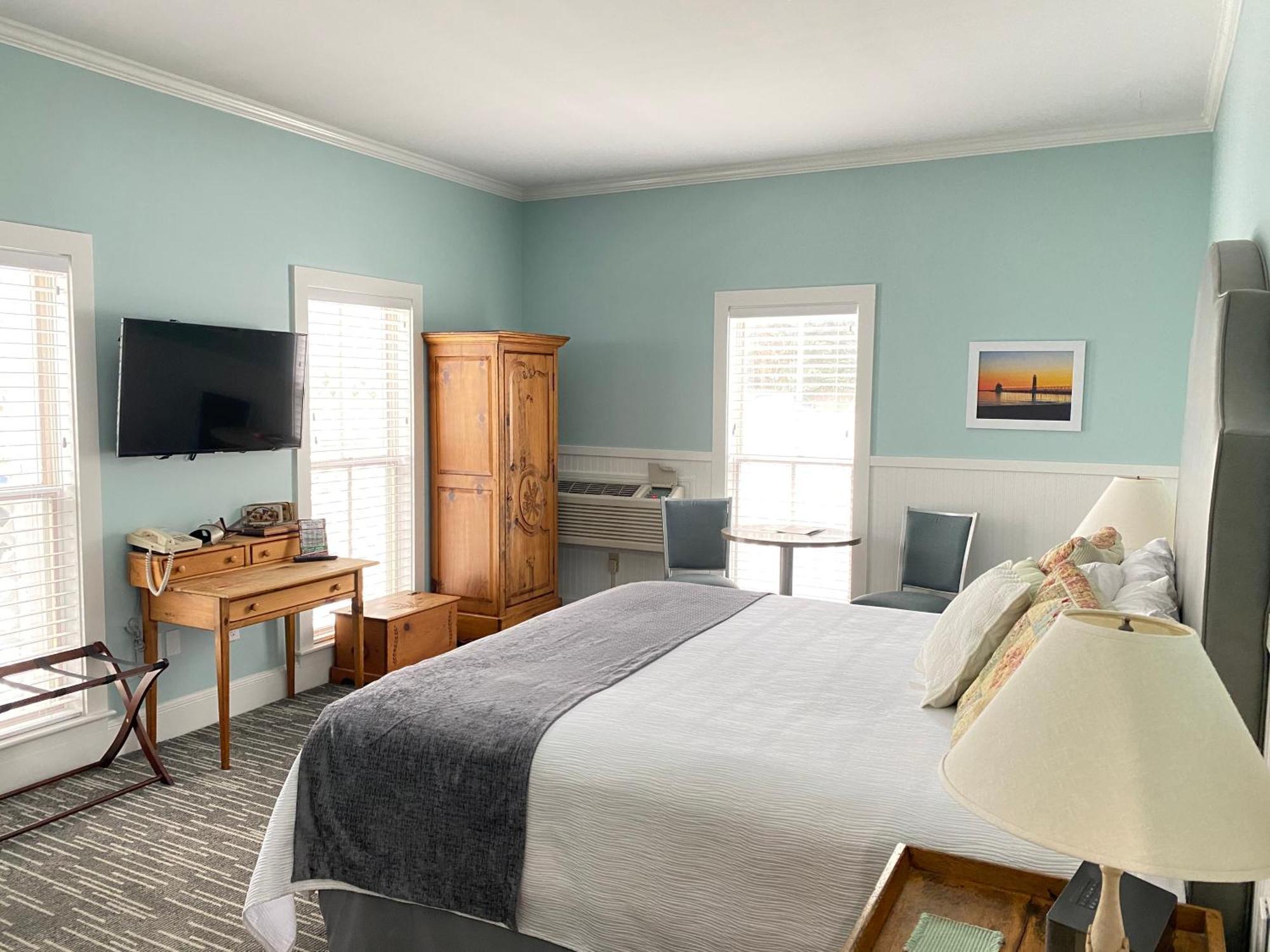 Harbor House Inn Grand Haven Habitación foto