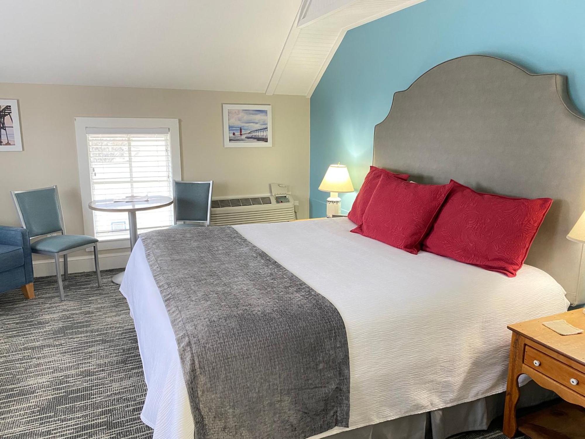 Harbor House Inn Grand Haven Habitación foto
