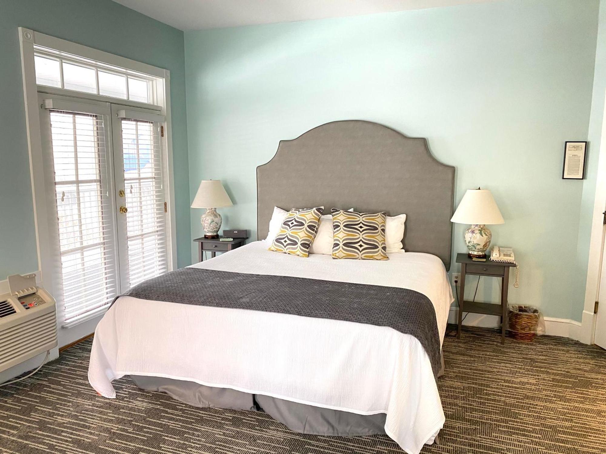 Harbor House Inn Grand Haven Habitación foto