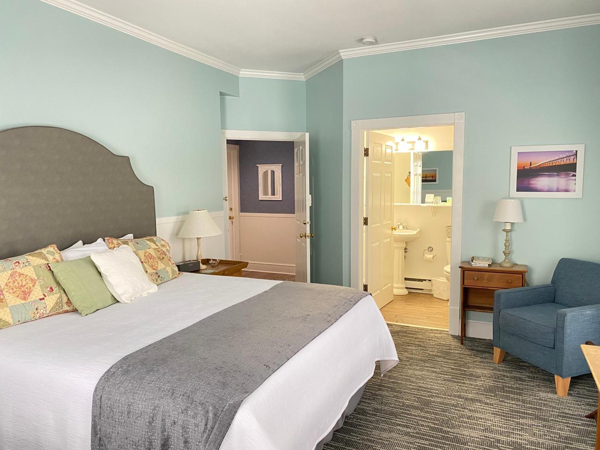Harbor House Inn Grand Haven Habitación foto